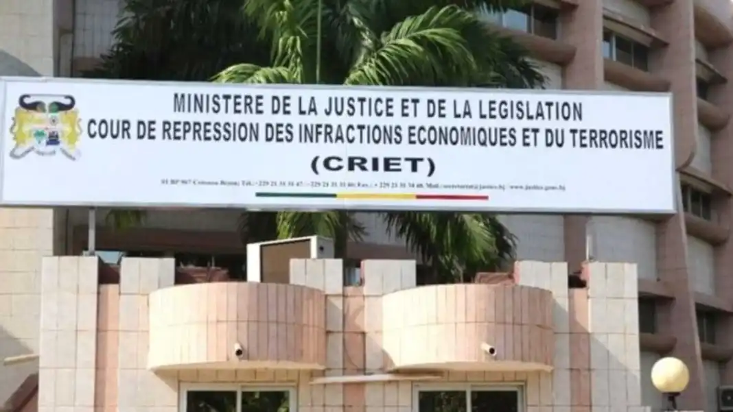 Bénin: 4ans de prison ferme requis contre un usurpateur de l’identité du ministre français de la justice (Autre presse)