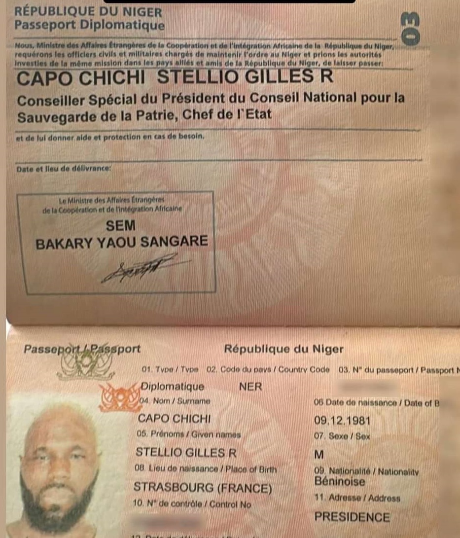 Passeport diplomatique de Kemi Seba