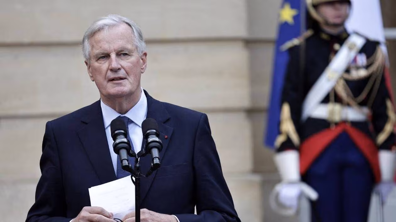 Michel Barnier dévoile son nouveau gouvernement au milieu de tensions sociales (9)