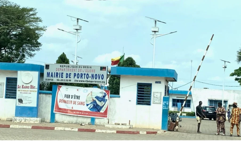 mairie de porto novo webp