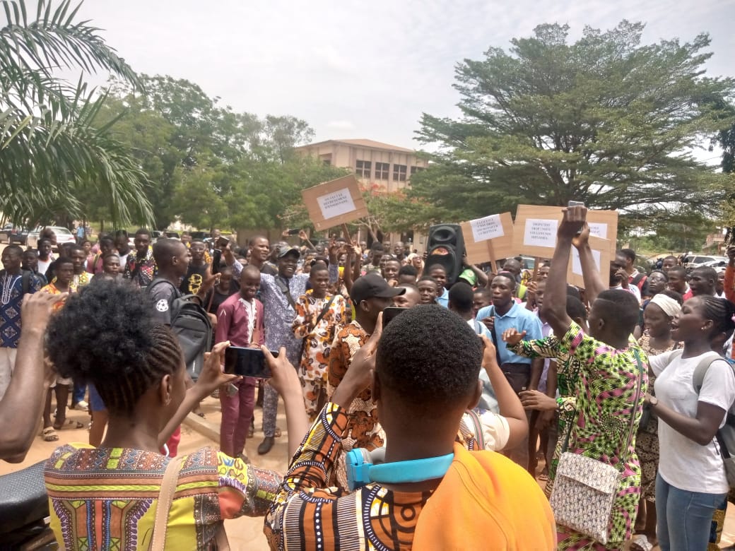 Université d’Abomey-Calavi (UAC) choc : Suppression des soutenances de mémoires à la FLLAC, un nouveau format adopté (3)