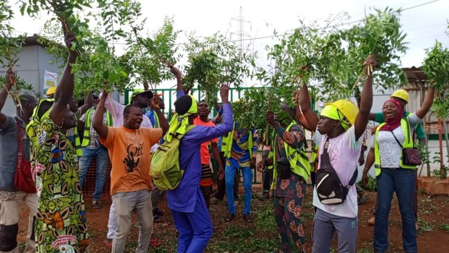 Les ouvriers de PNHG au Bénin ont organisé un sit-in pour dénoncer des mois de salaires impayés et des conditions de travail difficiles